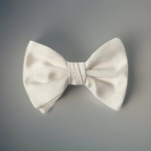 Giorgio Armani 100% Silk Bow Tie Champagne NWT Formal Tuxedo Medium Made Italy